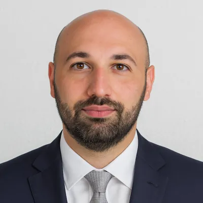 Максим Казанкин - эксперт по внедрению AI и управлению продажами